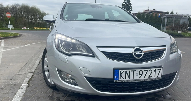 Opel Astra cena 22900 przebieg: 220000, rok produkcji 2010 z Swarzędz małe 254